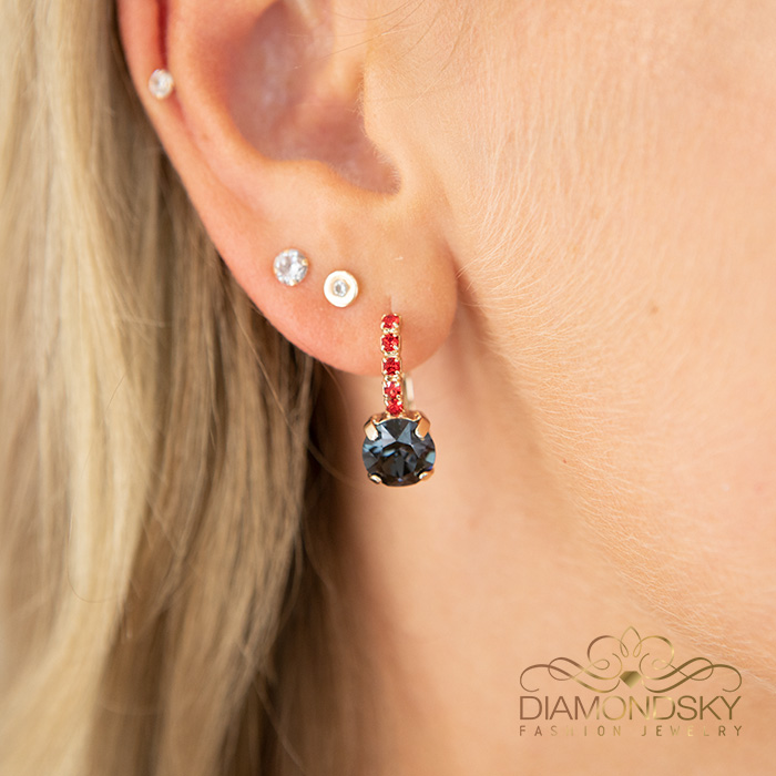 Auskarai moterims DiamondSky „Glory IV (Light Siam / Graphite)“ su Swarovski kristalais