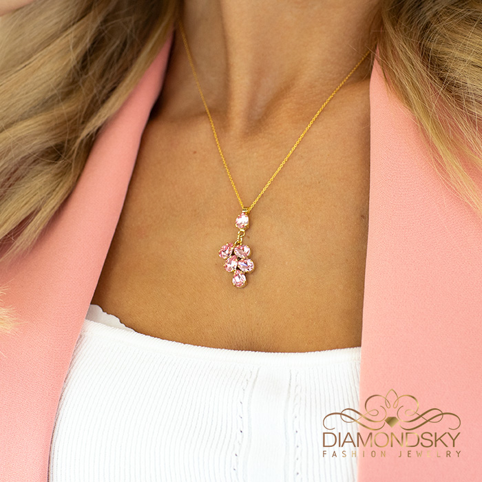 Pendant “Amber II (Light Rose)” created with Preciosa® crystals