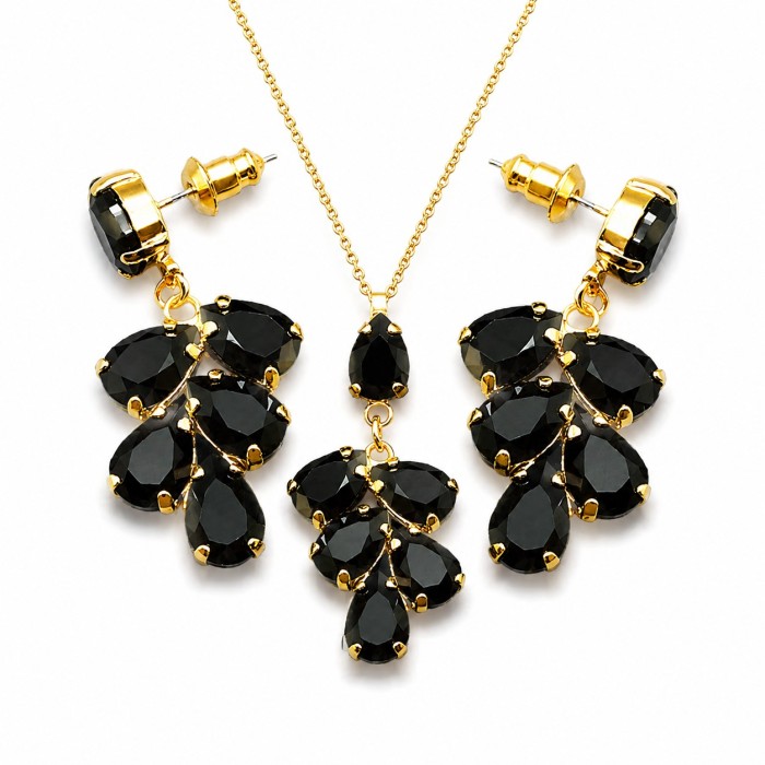Jewelry Set “Amber II (Jet)” created with Preciosa® crystals