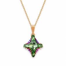Pakabukas „Crystal Rhombus II (Peridot Scarabaeus Green)“ su Swarovski® kristalais