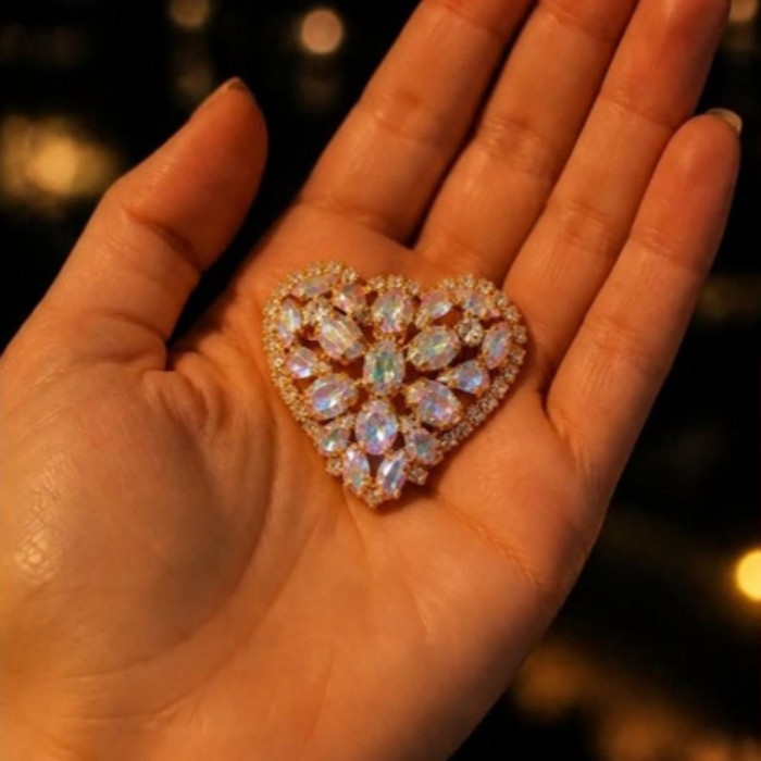 Segė moterims DiamondSky „Crystal Heart II“ (Aurora Borealis) su Swarovski kristalais